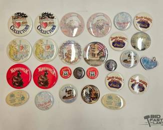1904  Vintage Buttons