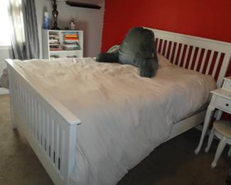 Queen Bed