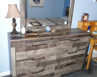 Dresser