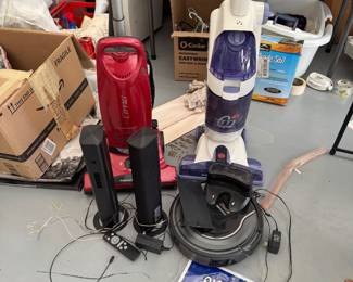 Vacuum and shampoo machine and Shark Robot ALL work