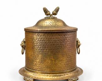 12 VintageHammeredBrassLionHeadLiddedContainer