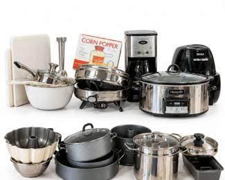 34 LargeKitchenCookwareSmallApplianceLot