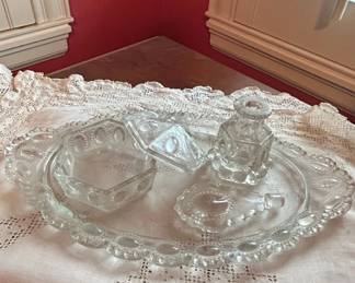 Vintage L.E. Smith Beaded Medallion Glass Vanity Set second image