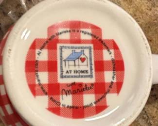 At Home with Marieke Gingham Dinnerware Set third image
