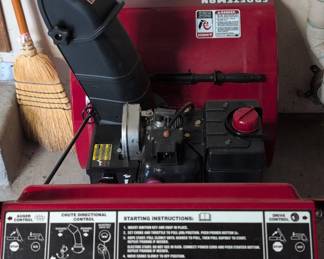 Craftsman . HP inch Snow Blower second image