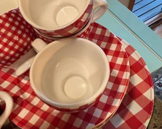 At Home with Marieke Gingham Dinnerware Set second image