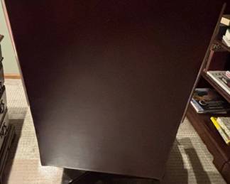Executive Tufted Leather Office Chair fourth image