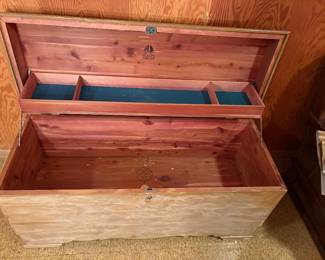 Lane cedar chest