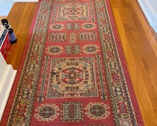 Serrari Collection Runner Rug 2'7" x 10'