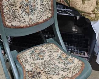 ROCKING CHAIR