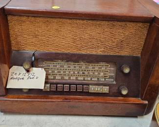 VINTAGE RADIO