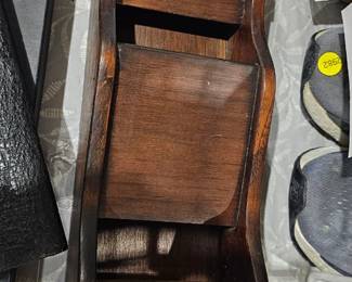 WOODEN BILL ORGANIZER