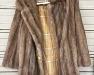 FUR COAT