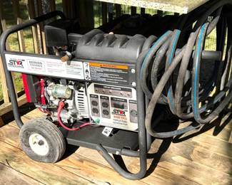 Northstar Proven Performance 8000 TFG Triple Fuel Generator - UNTESTED