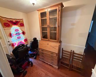 OAK SECRETARY