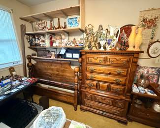 Vintage cannonball bedroom suit