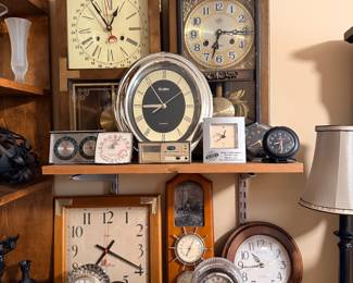 Antique and vintage clocks