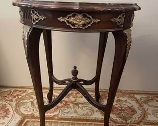 French Provincial Style Gueridon Accent Table