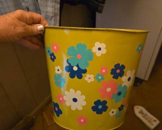 Vintage trashcan
