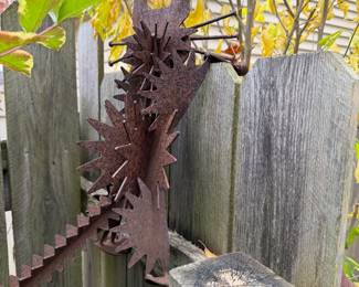So much whimsical garden art!