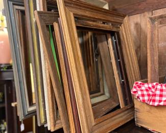 TONS OF FRAMES