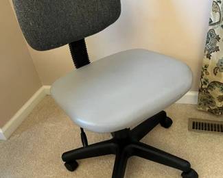 89 Modern Office Task Chair