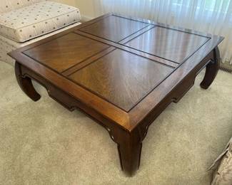 89 Thomasville Ming Leg Coffee Table