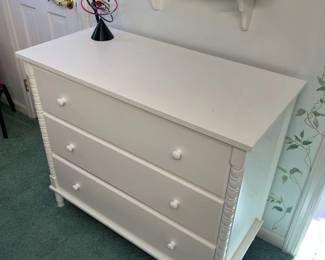 89 Modern 3Drawer Dresser