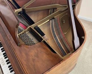 89 Winter Baby Grand Piano Detail