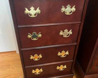 89 Chippendale 2Drawer Filing Chest
