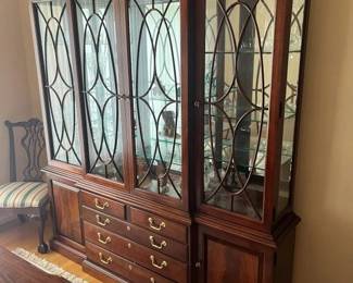 89 Thomasville China Cabinet