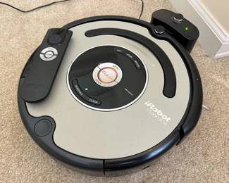 89 iRobot Roomba 560 Robotic Vacuum Cleaner