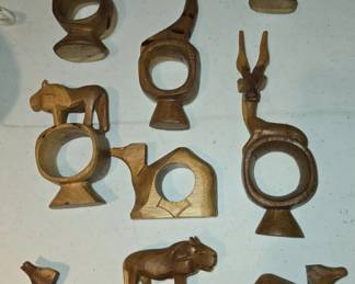 AFRICAN CARVED ANIMAL NAPKIN RINGS