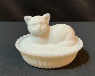Westmoreland Milk Glass Cat Dish