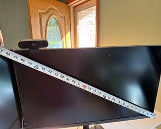 27” monitor