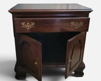 Ethan Allen Wooden Bedside Table Nightstand  Georgian Court Collection