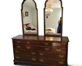 Ethan Allen Wooden Dresser W Mirrors  Georgian Court Collection