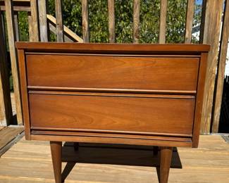MCM Harmony House 2Drawer Nightstand w Integrated Lip Pulls