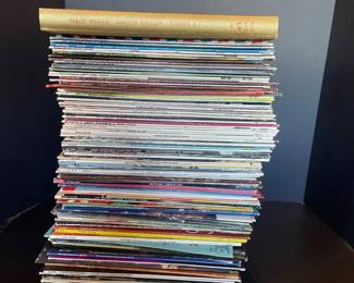 Genres Huge Lot of 100 Records W Genres Holiday, Rock  Roll, Greatest Hits, Etc