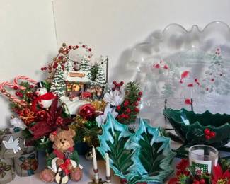 Holly Jolly Christmas Decor Lot
