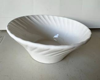 Louçarte Portugal White Swirl Serving Bowl