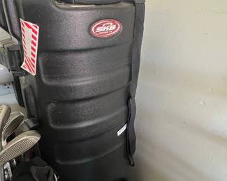 SKB Deluxe Golf Travel Case