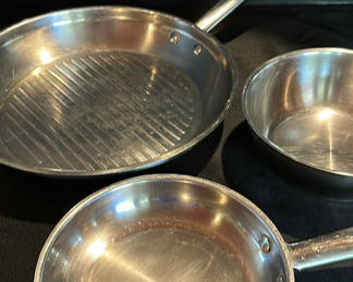Lot 43: Wolfgang Puck Bistro Collection Stainless Steel Cookware Set