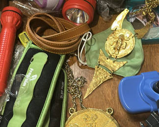 Lot 77: Mixed Household Items and Accessories