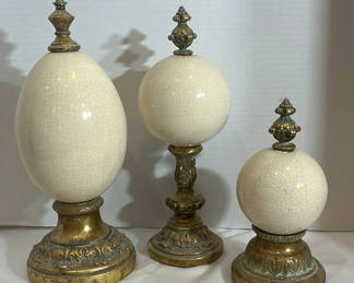 Lot 200: Set of Three Decorative Finials