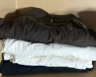 Lot 262: Women’s White and Black Clothing Assortment