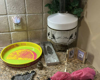 Lot 75: Decorative Tray, Beaded Lamp, and Double Photo Frame