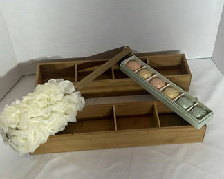 Lot 217: Bamboo Bathroom Organizers, Bath Loofah, and Shell-Shaped Soap Set