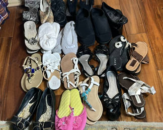 Lot 254: Assorted Women's Shoes and Sandals