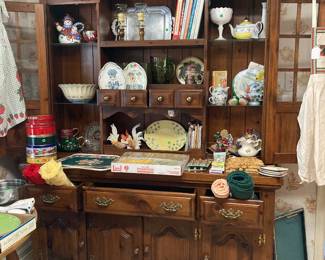 Kitchen hutch